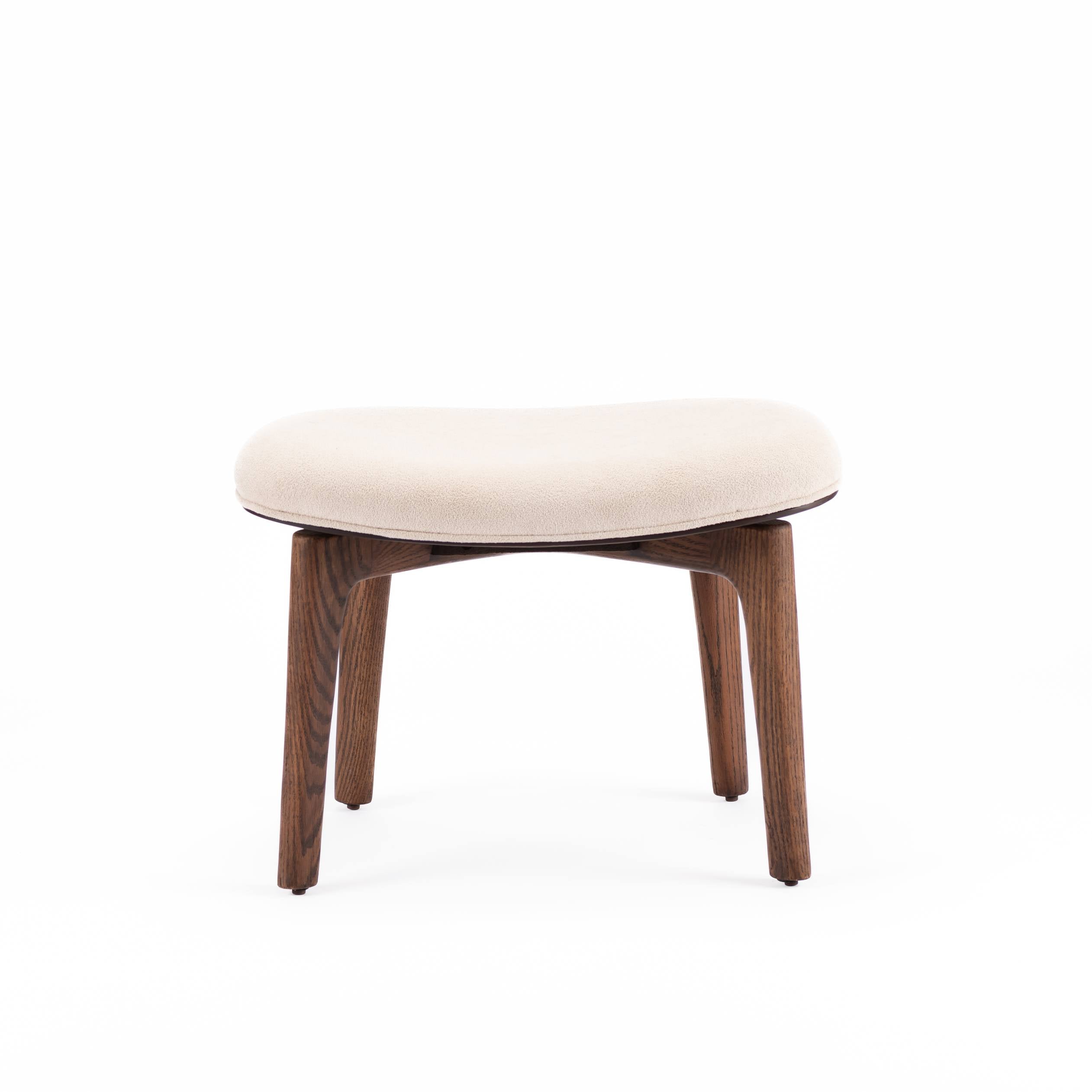 Remi Ottoman-flitch and grain