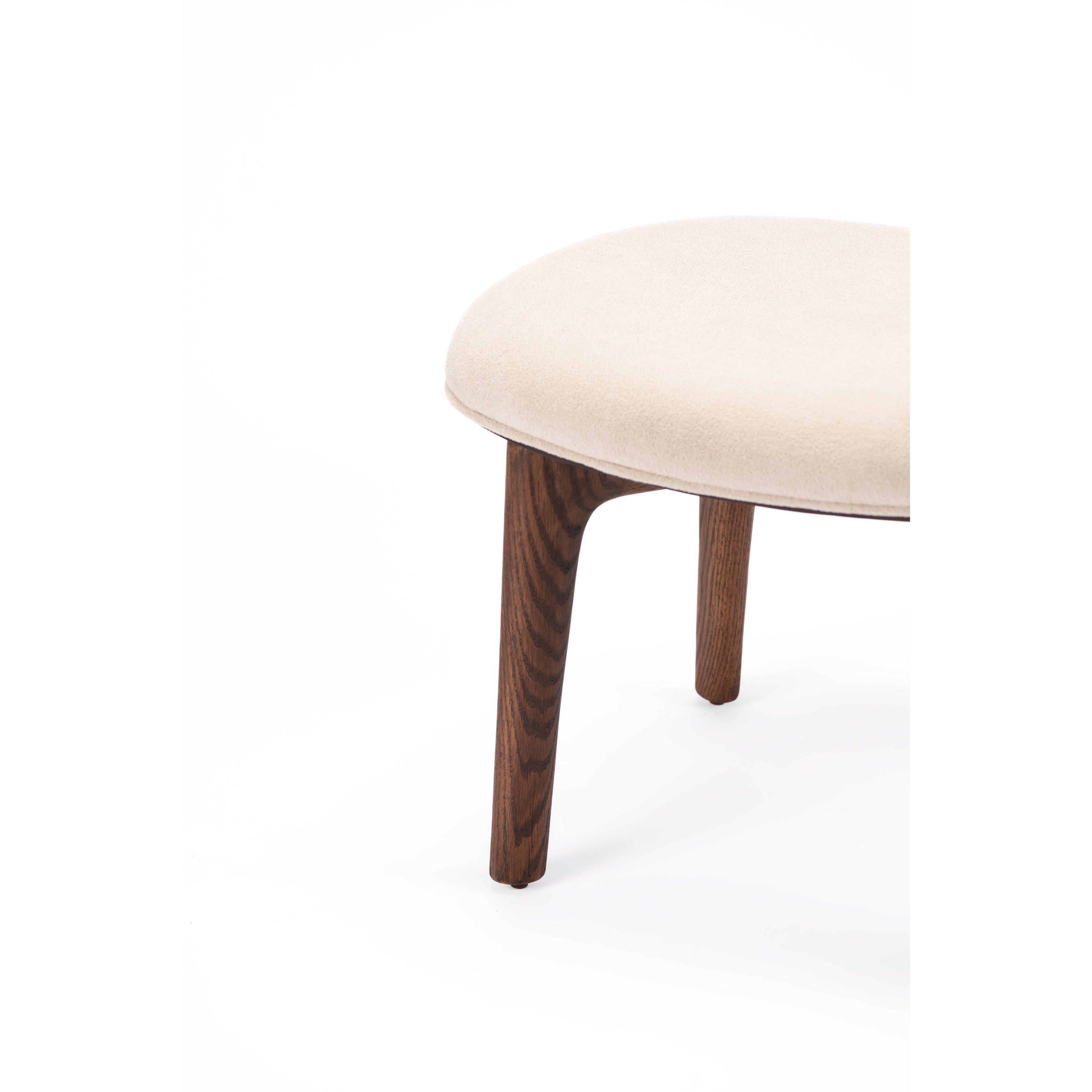 Remi Ottoman-flitch and grain