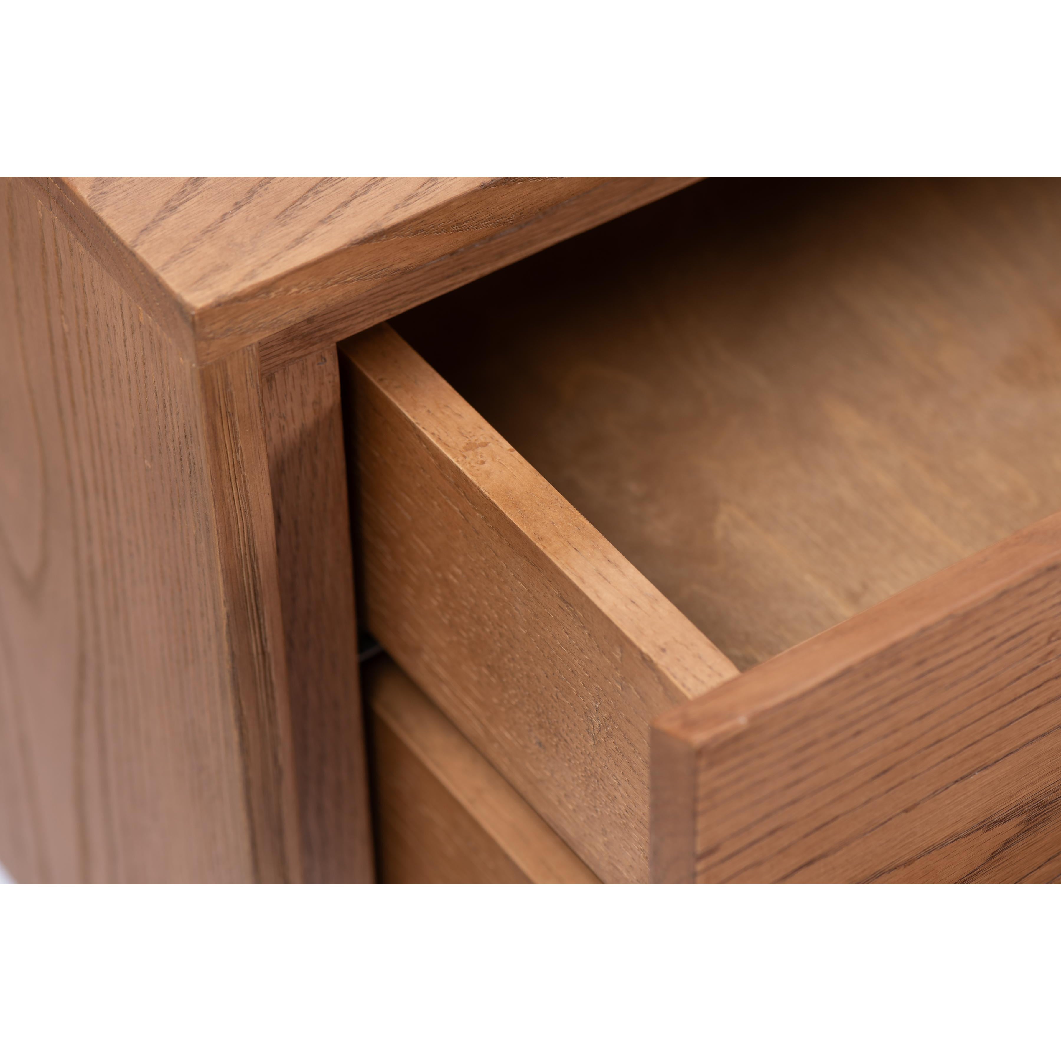 Tv unit-flitch and grain