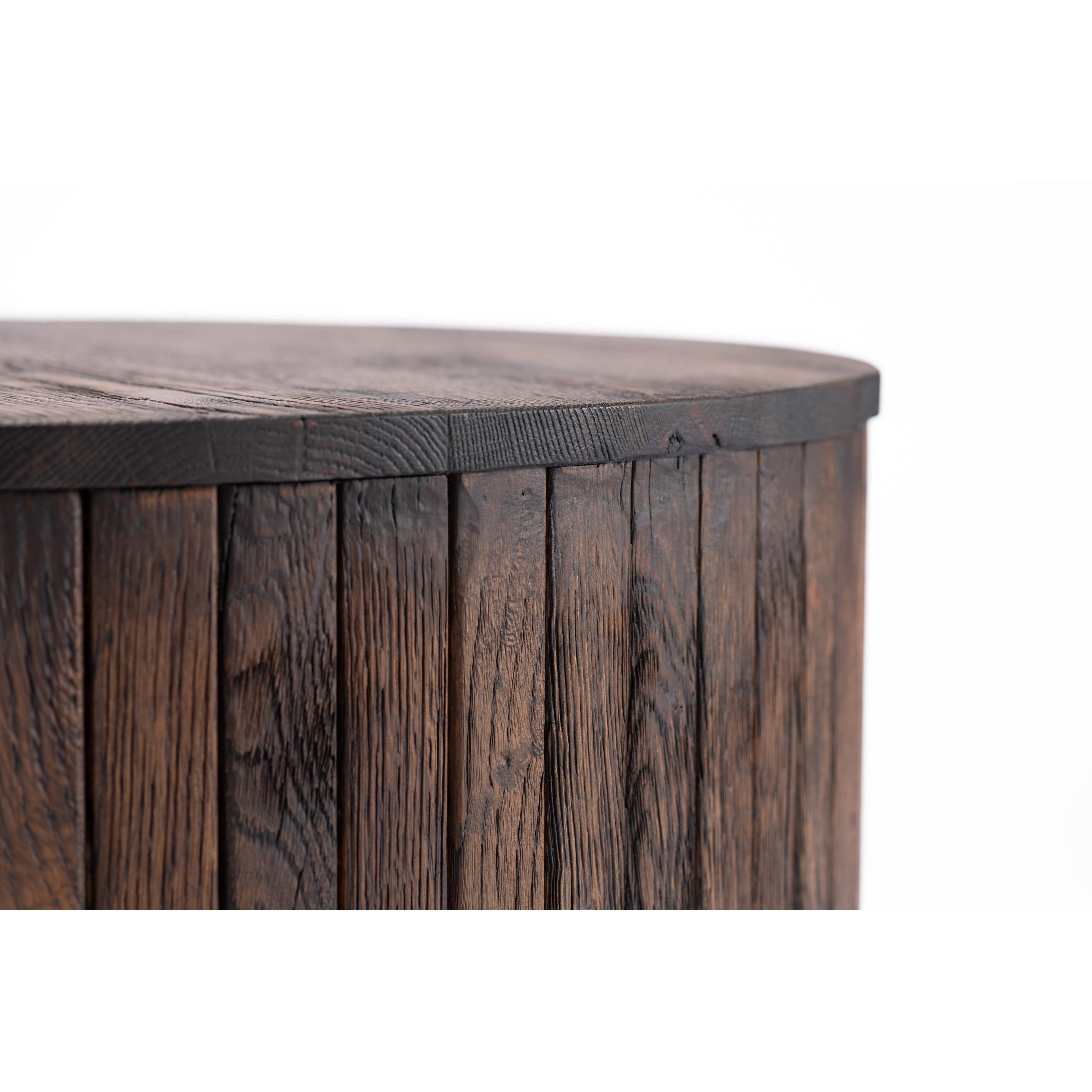 Round Reclaimed coffee table-flitch and grain
