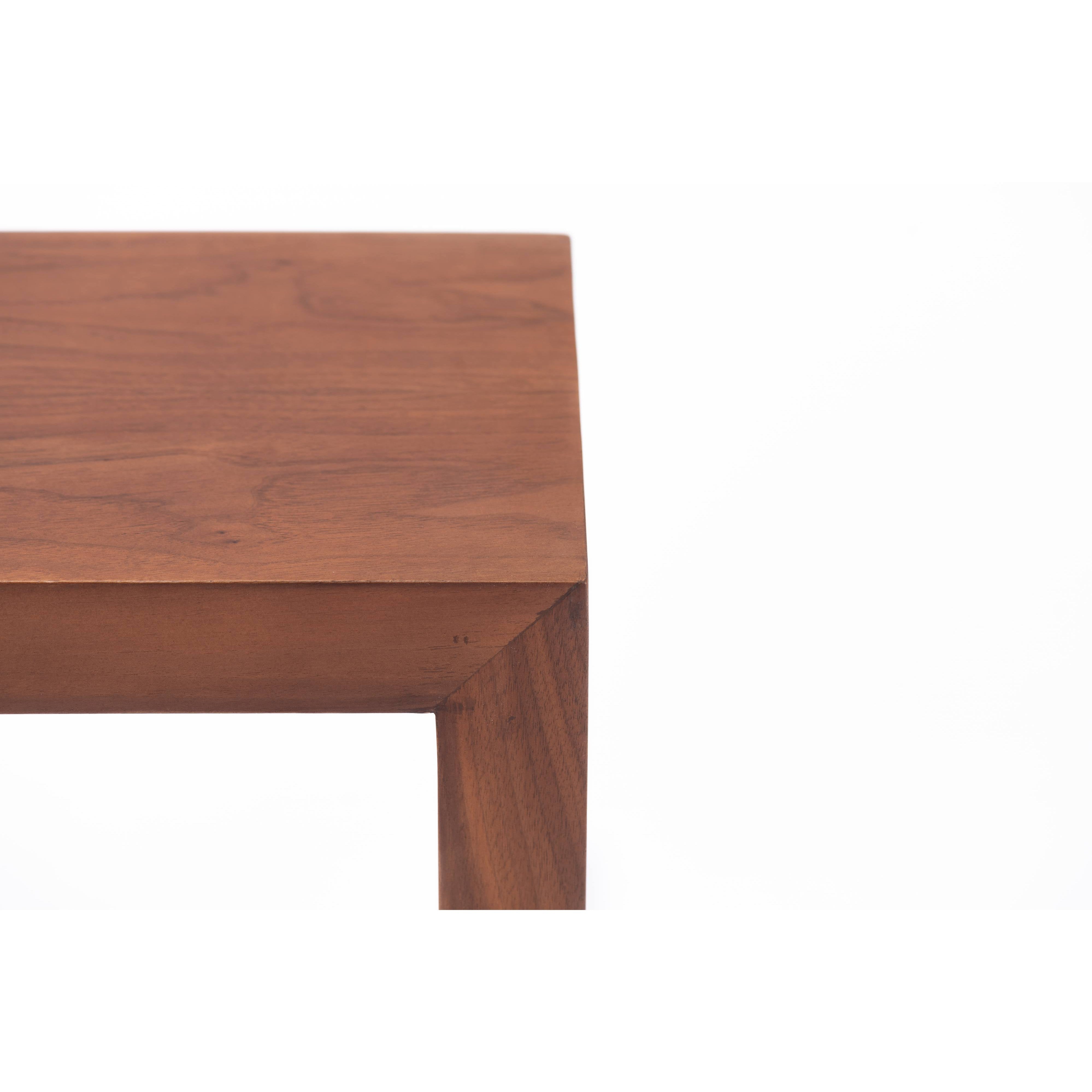 Reversed U Side Table-flitch and grain