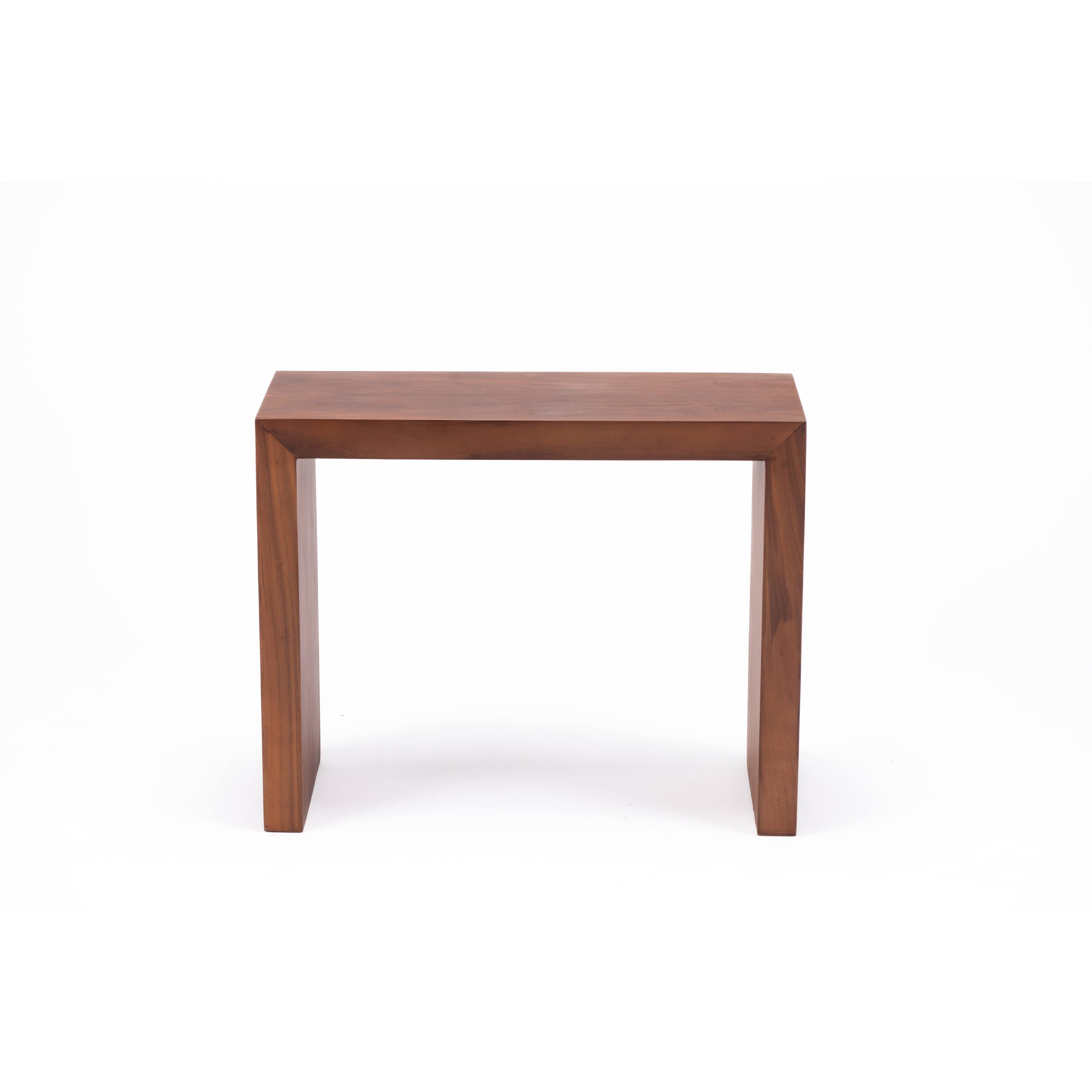 Reversed U Side Table-flitch and grain