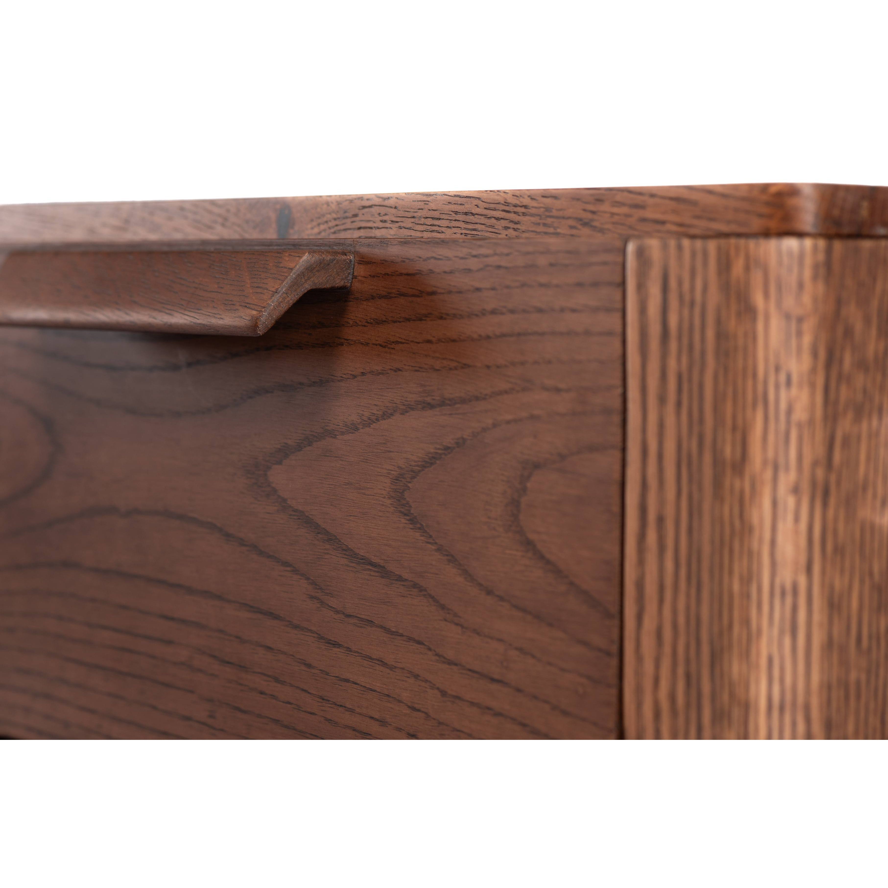 Linea Buffet-flitch and grain