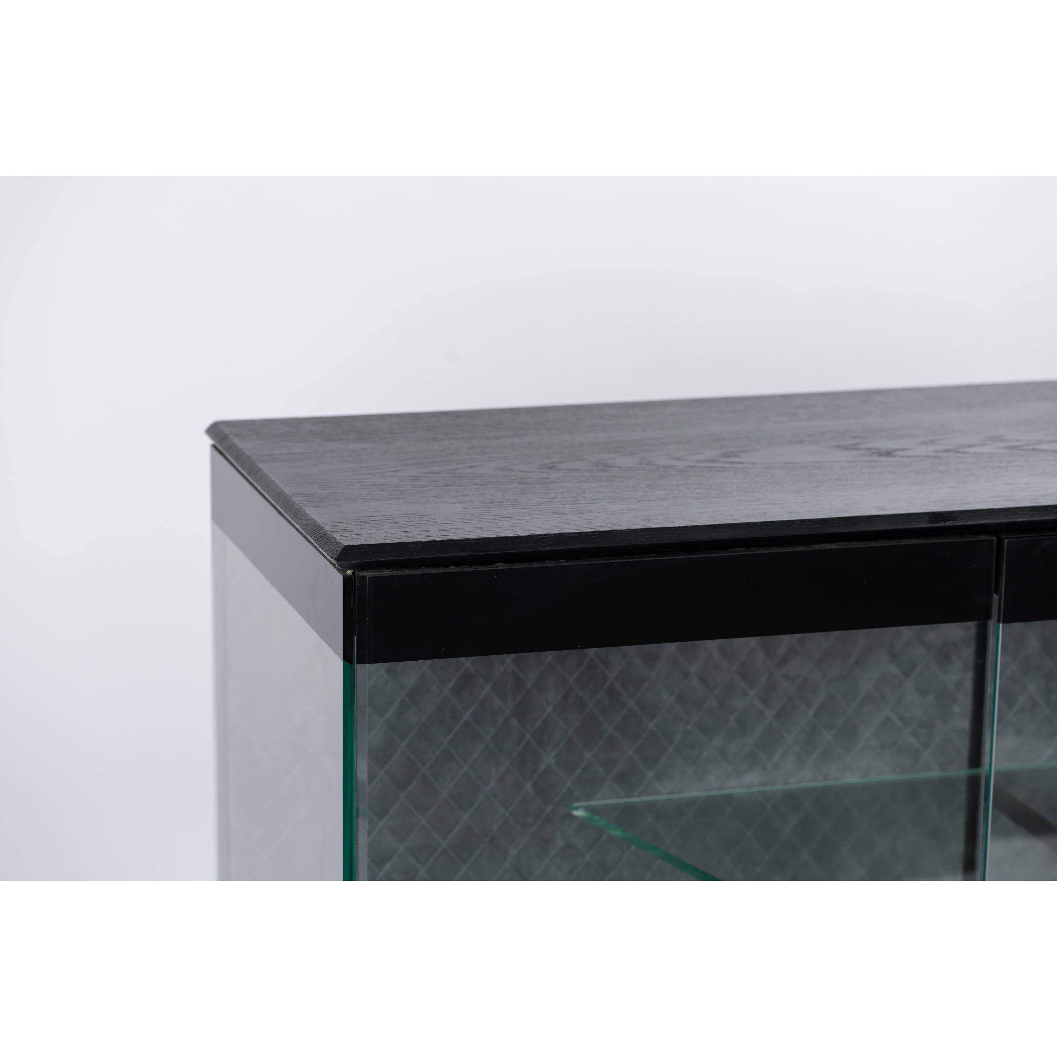 Glass buffet-flitch and grain