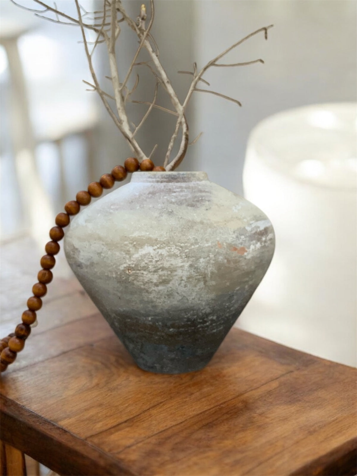 Hat-shaped vase